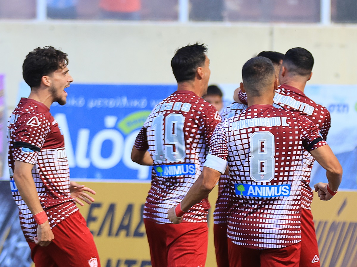 niki-voloy-larisa-211024