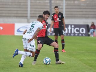 Νιούελς Ολντ Μπόις - Σαρμιέντο