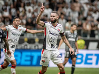 Βιτόρια Μπαΐα - Φλουμινένσε