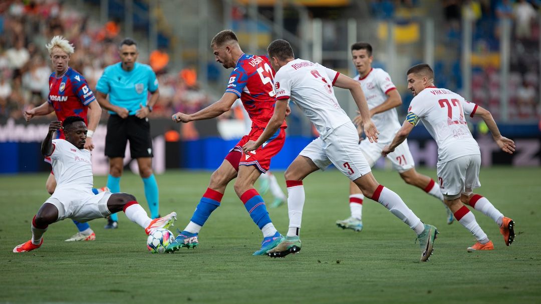 Επιχείριση απόδρασης για τους Τσέχους