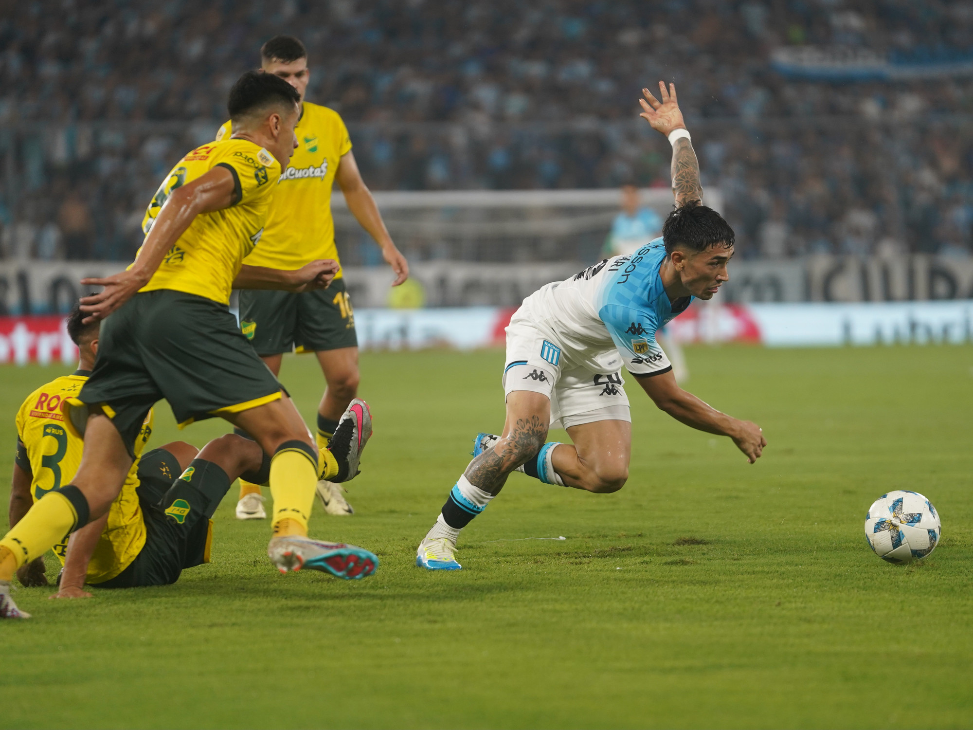 rasingk-kloymp-ntefensa-xoystisia-191024