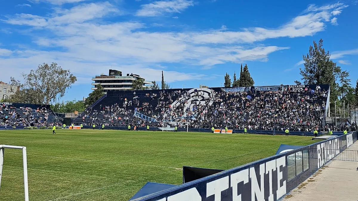 intepentiente-rivadavia-san-lorentzo-271024