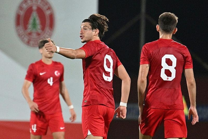 toyrkia-u21-letonia-u21-111024