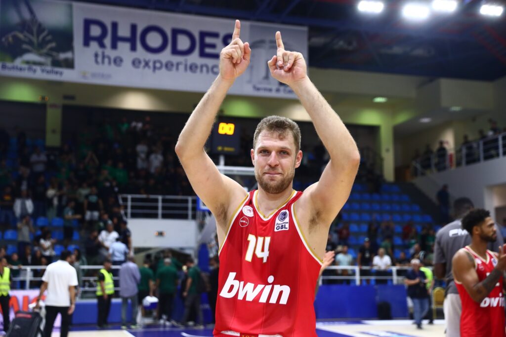 Φενέρμπαχτσε - Ολυμπιακός Live Streaming (04/10)