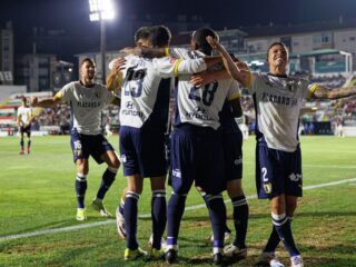 AVS - Φαμαλισάο