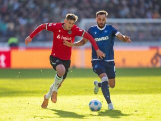 Καρλσρούη - Πρόισεν Μούνστερ