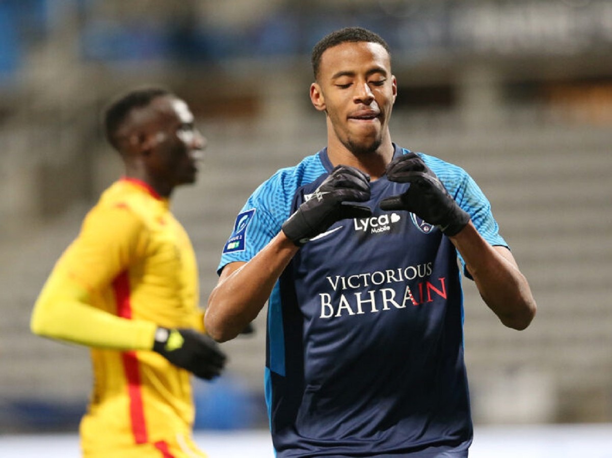 pari-fc-kevigi-151124