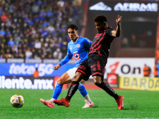 Κρους Αζούλ - Τιχουάνα