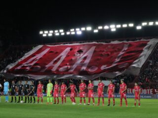 Αρχεντίνος Τζούνιορς - Μπάνφιλντ