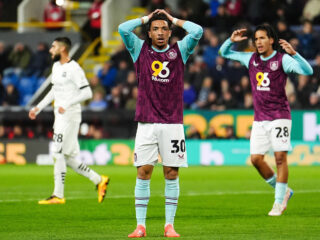 Μπέρνλι - Σουόνσι