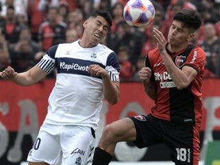 Χιμνάσια Λα Πλάτα - Νιούελς Ολντ Μπόις