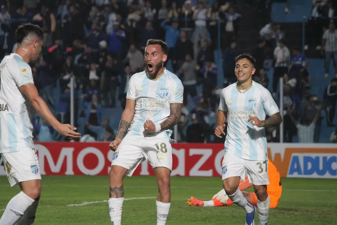 ximnasia-la-plata-atletiko-toykoyman-241124