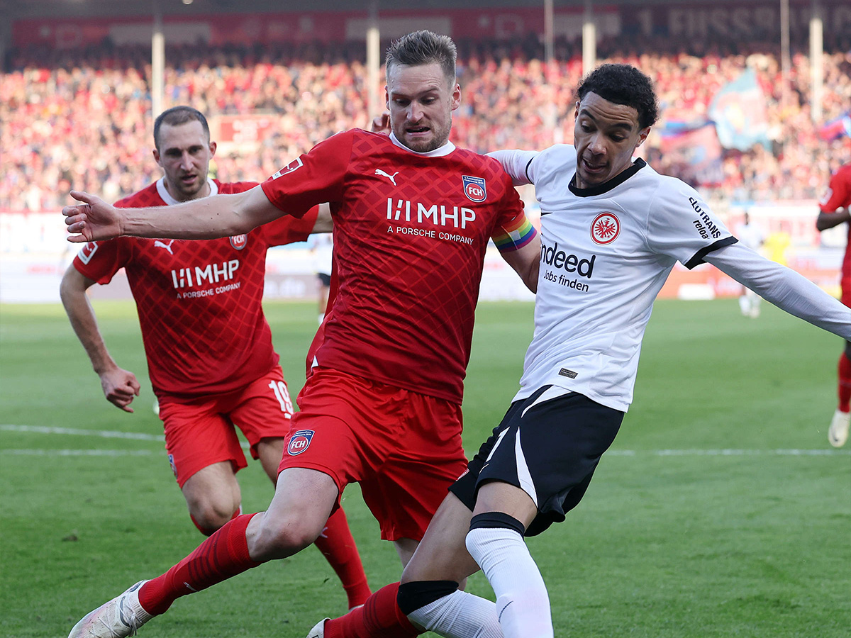 xaintenxaim-aintraxt-frankfoyrtis-011224