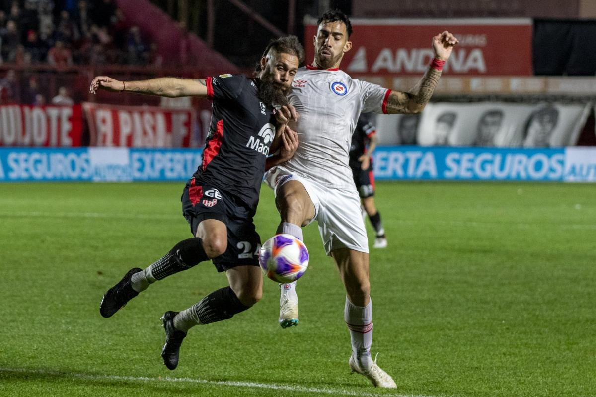 institoyto-arxentinos-tzoyniors-191124