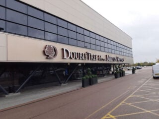 ΜΚ Ντονς - Λέιτον Όριεντ