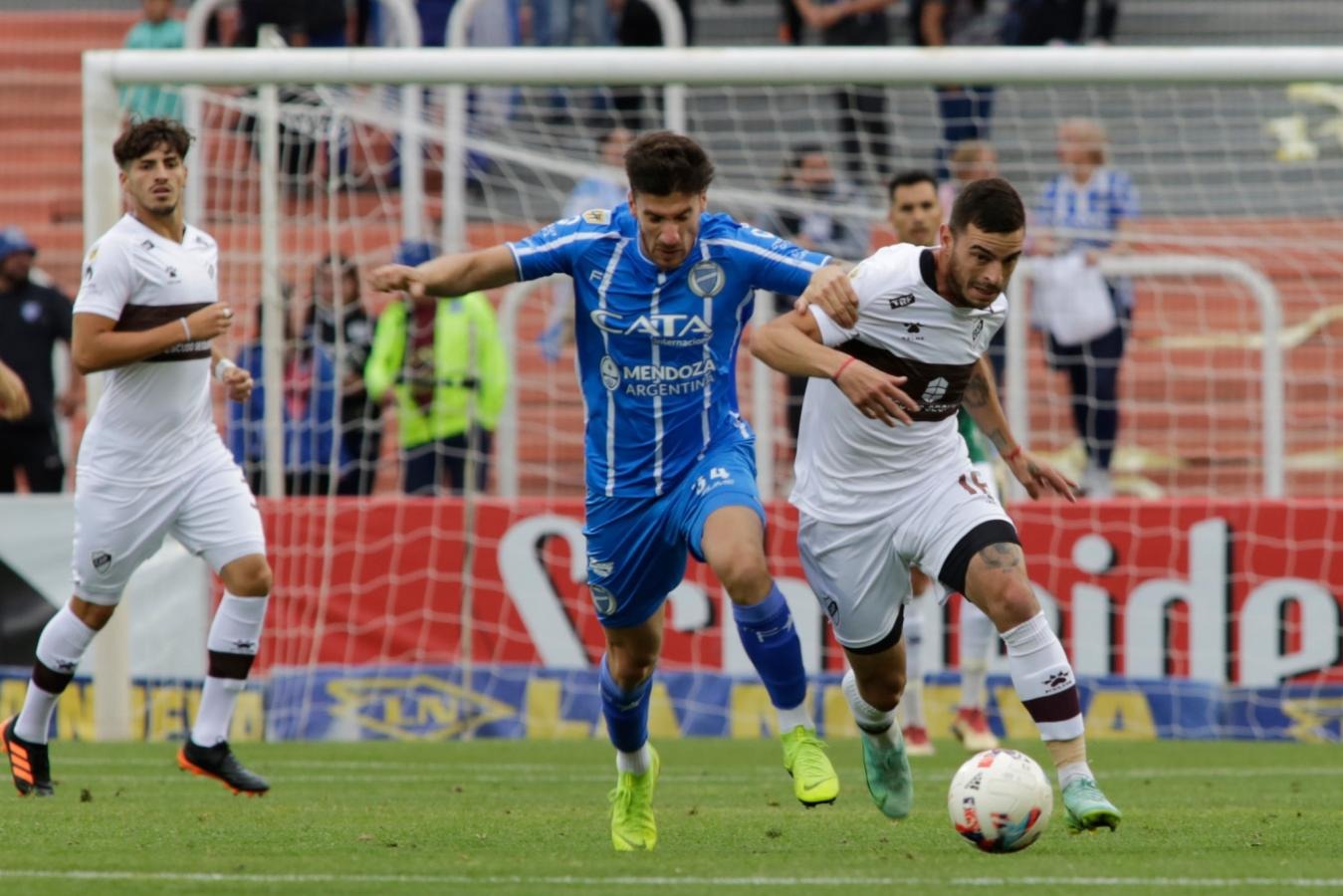 platense-godoi-kroyz-191124