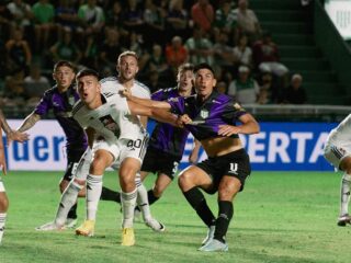 Ντεπορτίβο Ριέστρα - Μπάνφιλντ