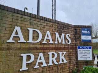 Γουίκομ - Κρόουλι