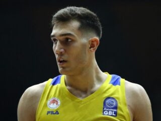 Άρης - Περιστέρι