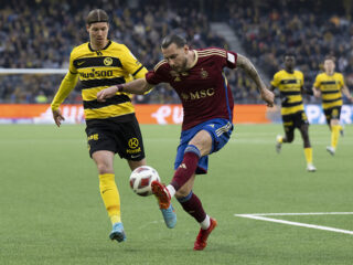 Γιουνγκ Μπόις - Σερβέτ