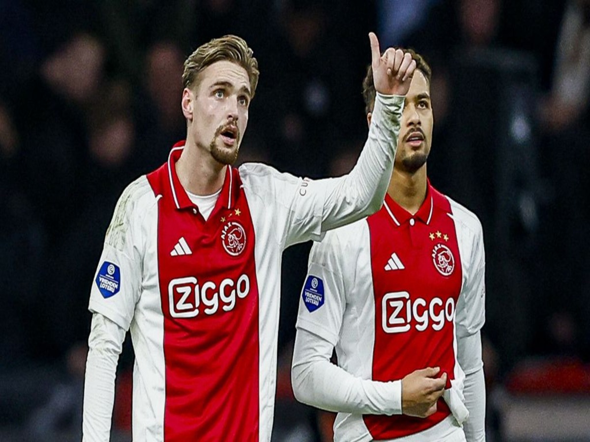 agiaks-telstar-191224