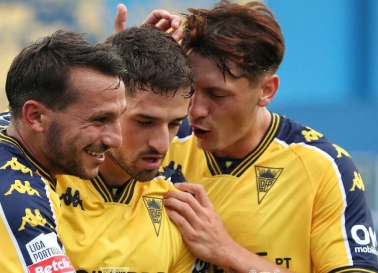 h-εστορίλ-κοντράρει-τη-μορεϊρένσε-351195