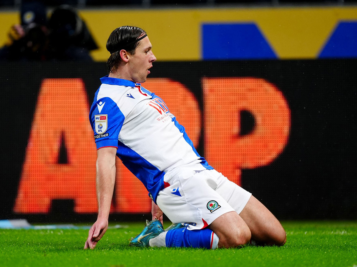 mplakmpern-loyton-141224