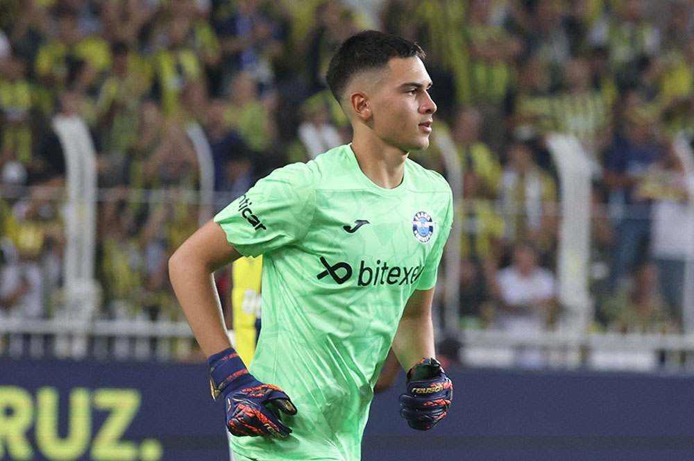 Τερματοφύλακας ετών… 16!