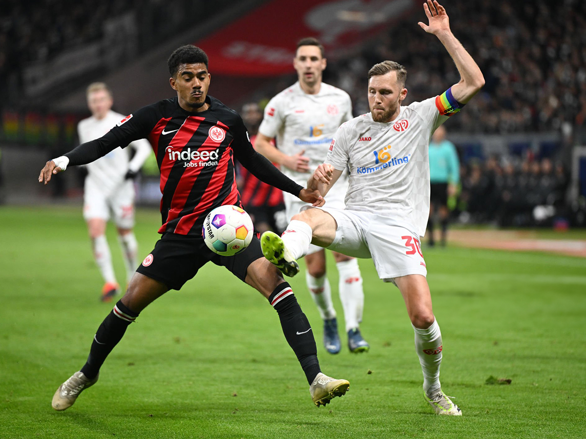 aintraxt-frankfoyrtis-maints-211224