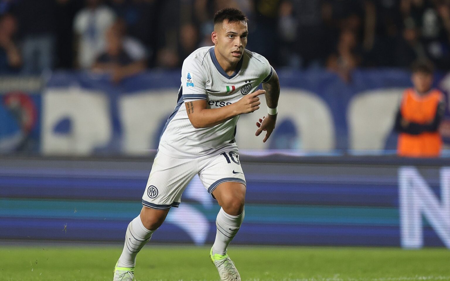 Ο Λαουτάρο Μαρτίνες έχει… beef