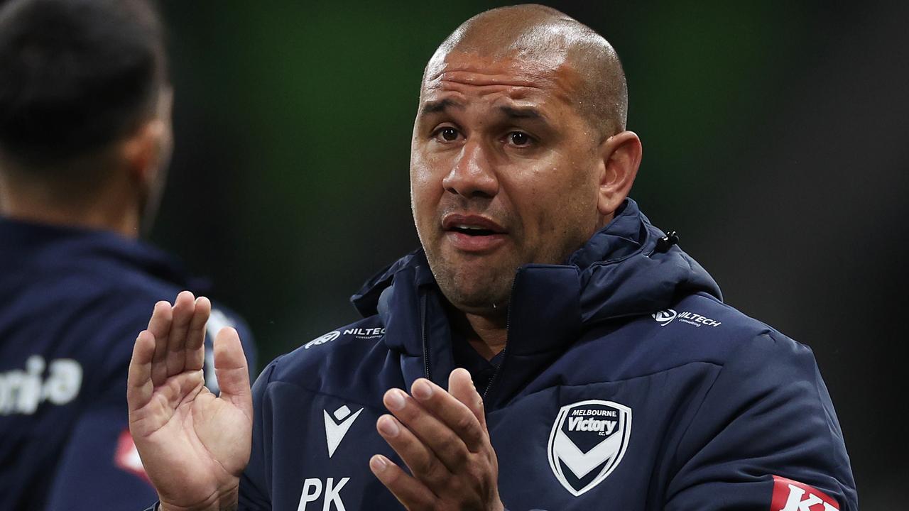 melmpoyrn-viktori-melmpoyrn-siti-211224