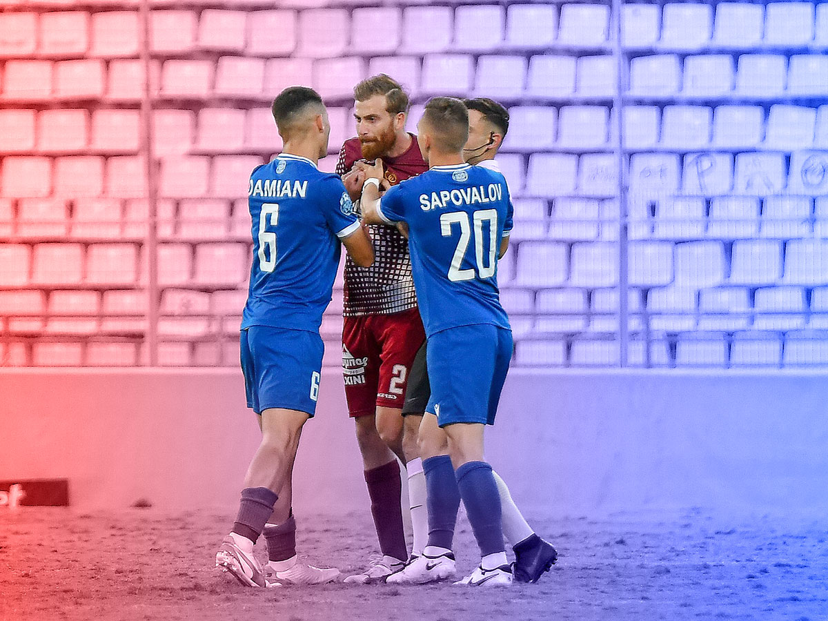 larisa-niki-voloy-221224