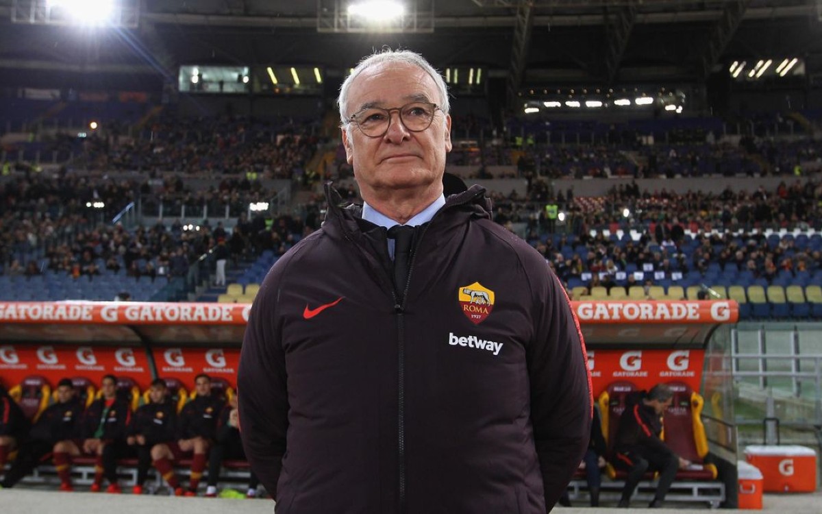 Όρθιος στο Μιλάνο ο Ρανιέρι