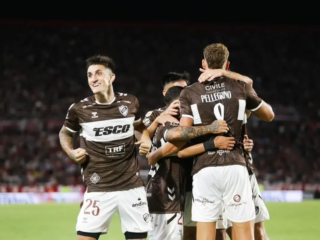 Πλατένσε - Χιμνάσια Λα Πλάτα