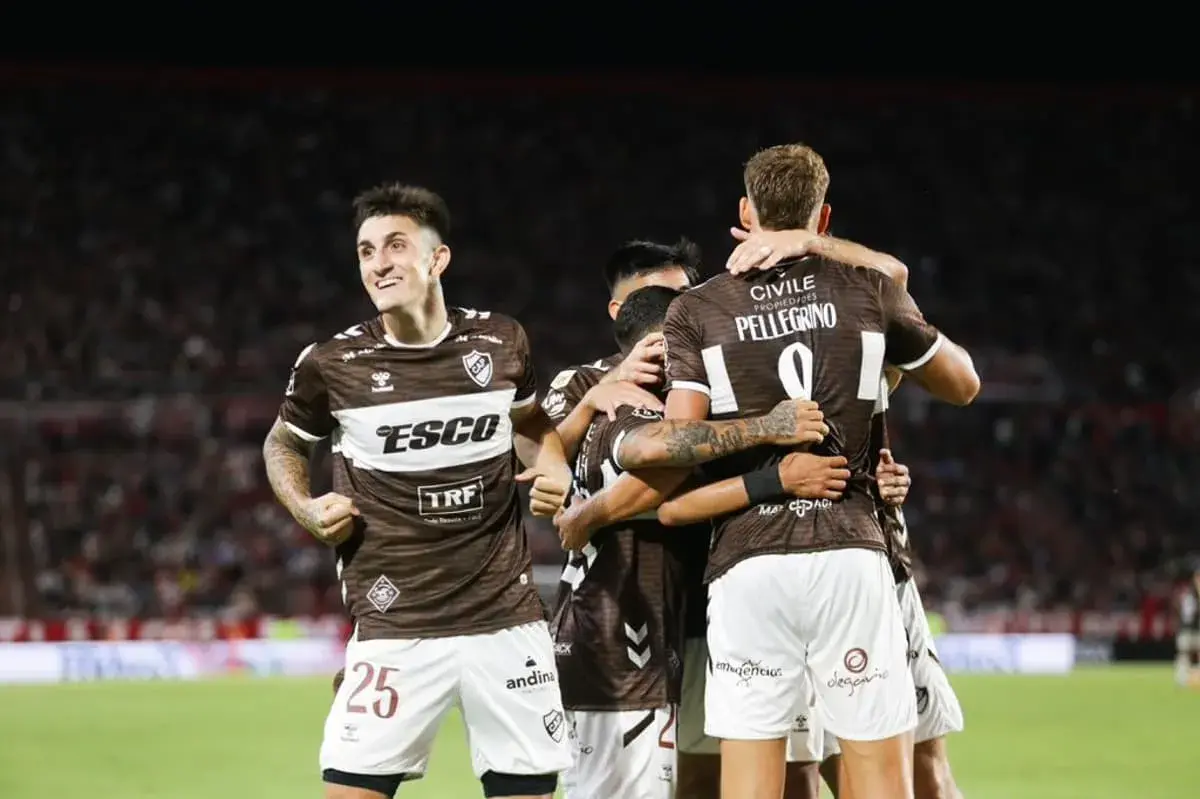 platense-ximnasia-la-plata-151224