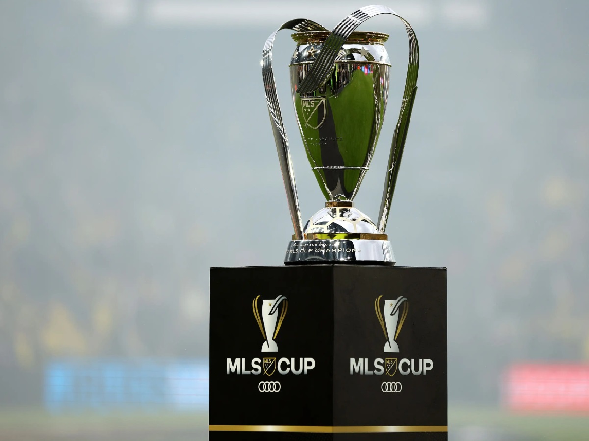 los-antzeles-gkalaksi-nioy-giork-rent-mpoyls-071224