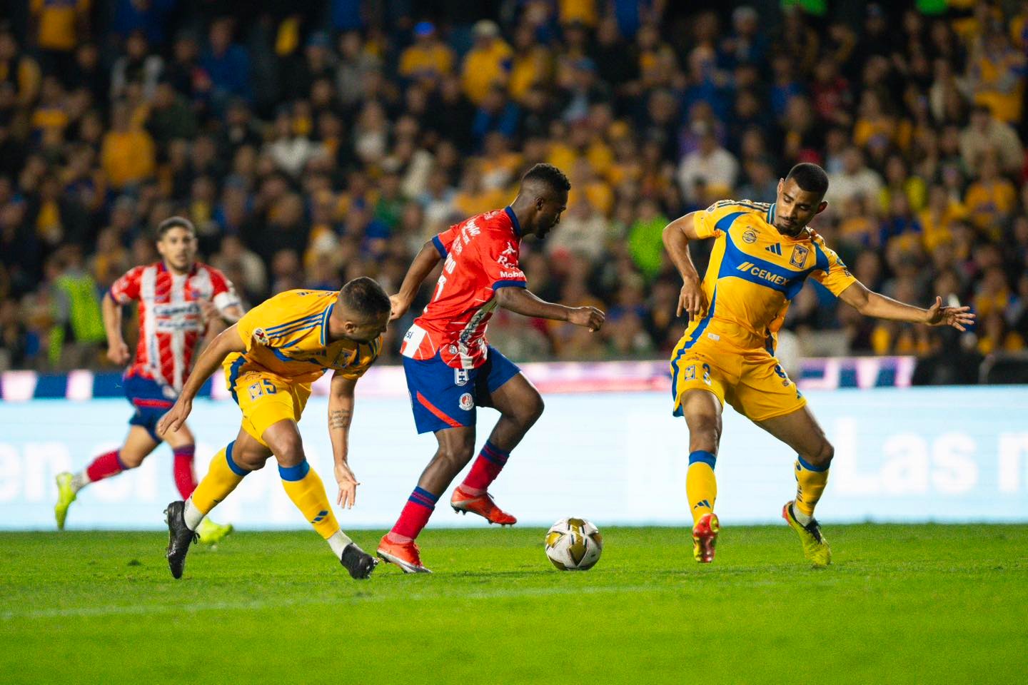 atletiko-san-loyis-tigkres-120125