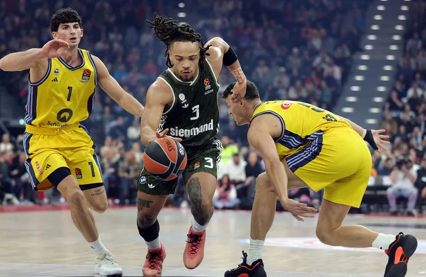 Eπίδειξη δύναμης στο Βερολίνο