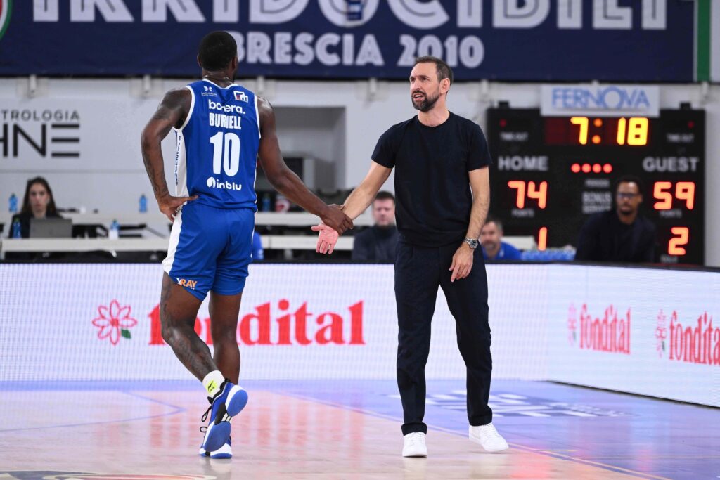 Προβάδισμα στη μάχη κορυφής για την Μπρέσια