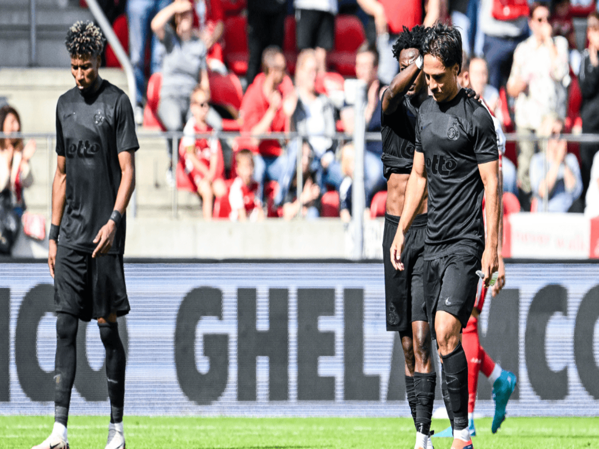 sarleroya-oynion-sen-ziloyaz-110125