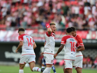 Ουρακάν - Εστουδιάντες