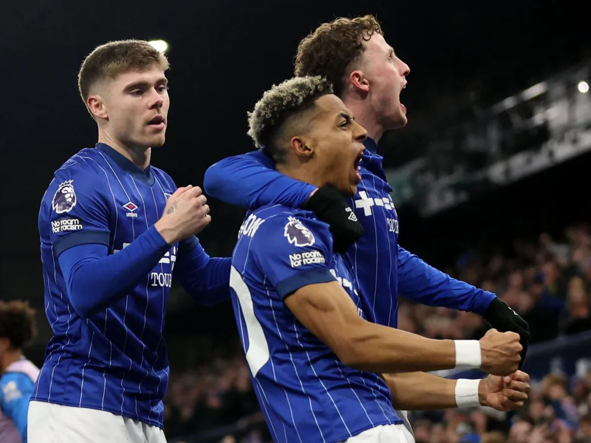 ipsoyits-mpristol-rovers-120125