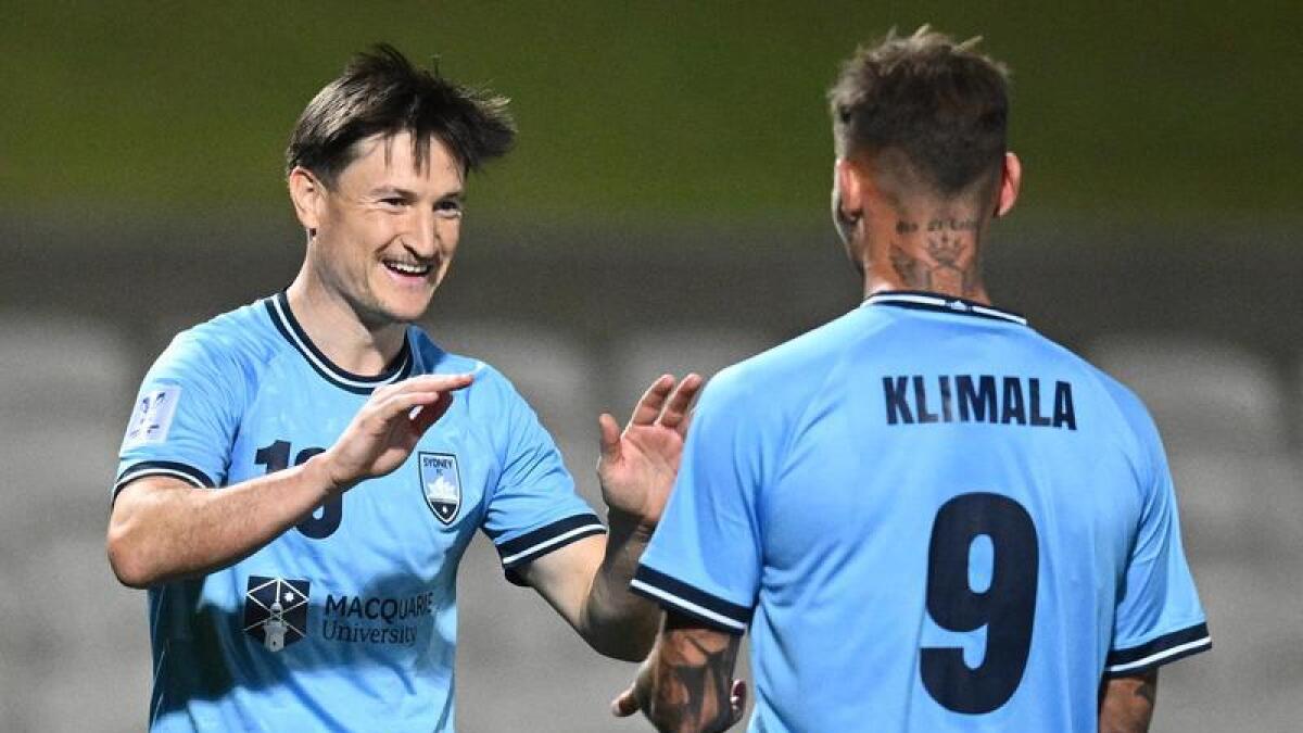 melmpoyrn-viktori-sidnei-fc-240125