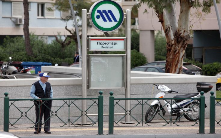 κυριακάτικο-σεργιάνι-με-στάση-στο-περ-352312