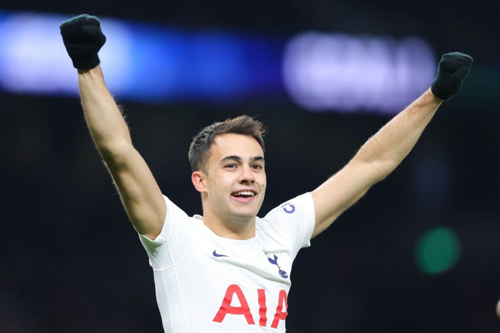 AEK Ρεγκιλόν