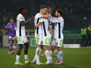 Στουρμ Γκρατς - Μπλάου-Βάις Λιντς