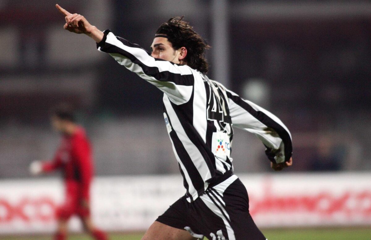 Ηλίας Χαραλάμπους