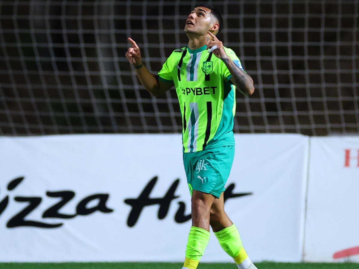 aek-larnakas-paralimni-140225