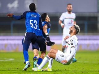 Λέουβεν - Ντέντερ