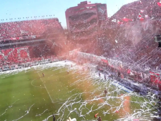 Ιντεπεντιέντε - Βελέζ Σάρσφιλντ